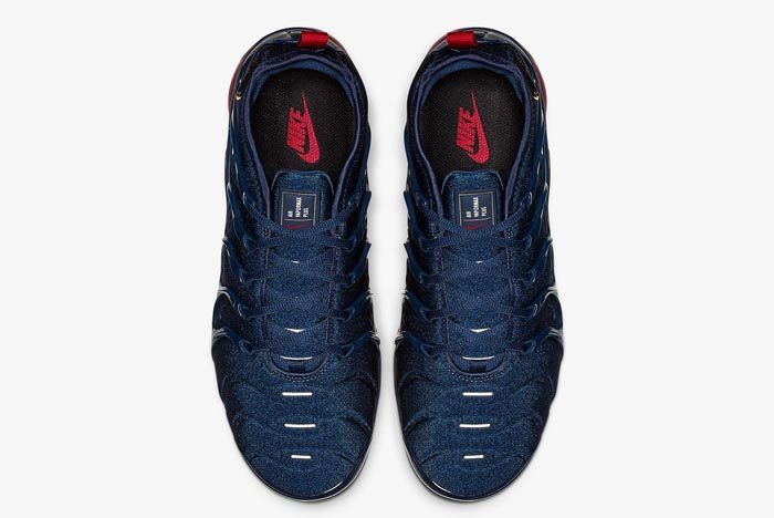 Navy blue red and best sale gold vapormax