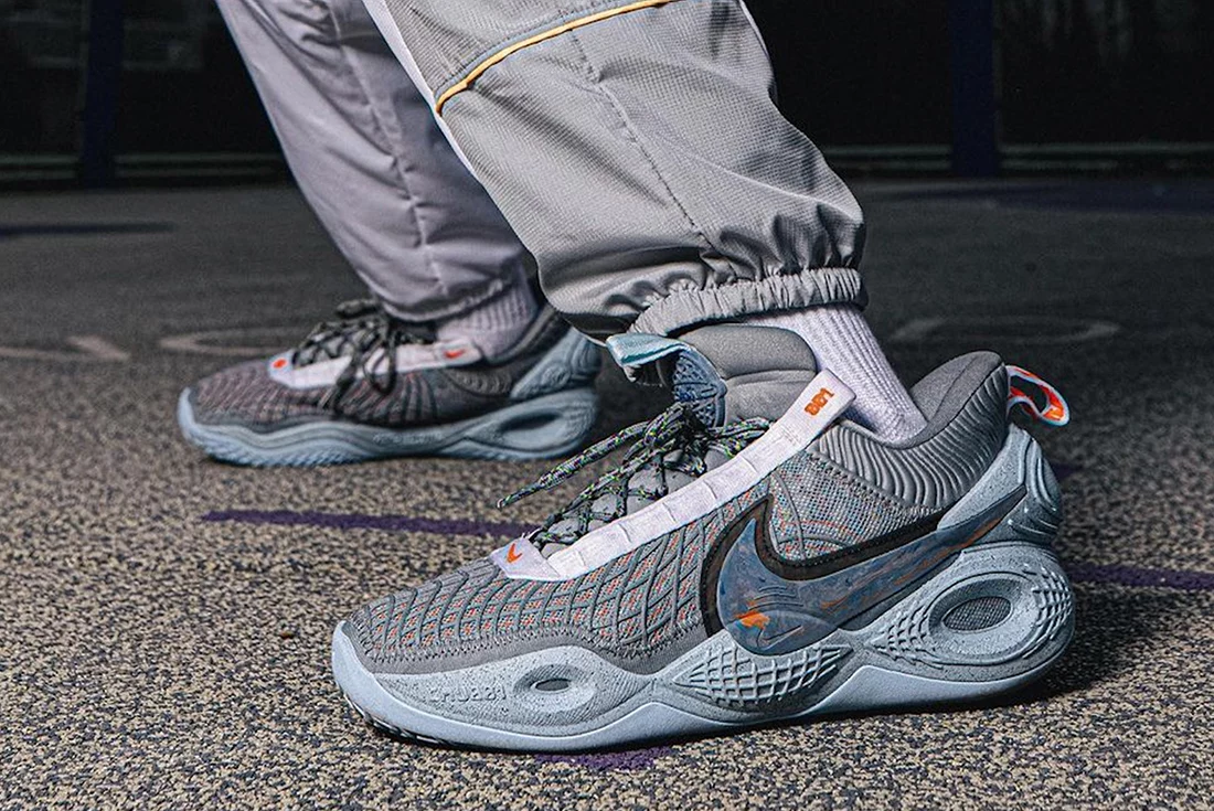 cosmic unity on foot