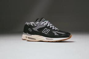 UP THERE x New Balance 992v2