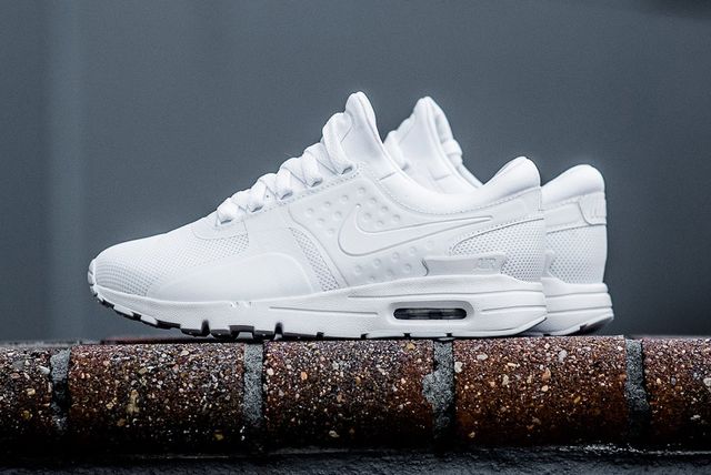 air max zero triple white