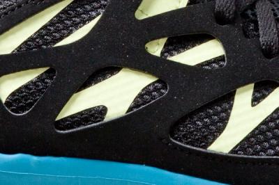 Nike Free Run 2 Blk Blue Detail Side 1