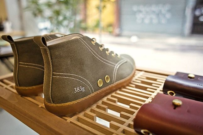 Hong Kong Sneaker 383G 1