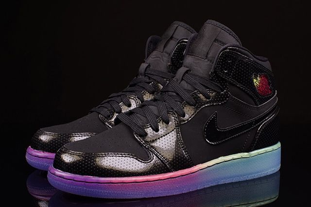 Air Jordan 1 High (Rainbow Sole 