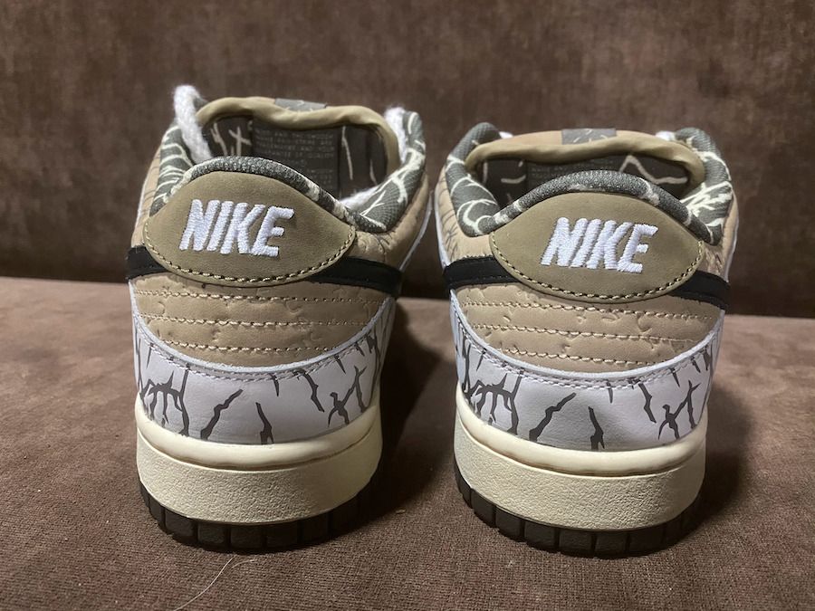 travis scott dunk fake