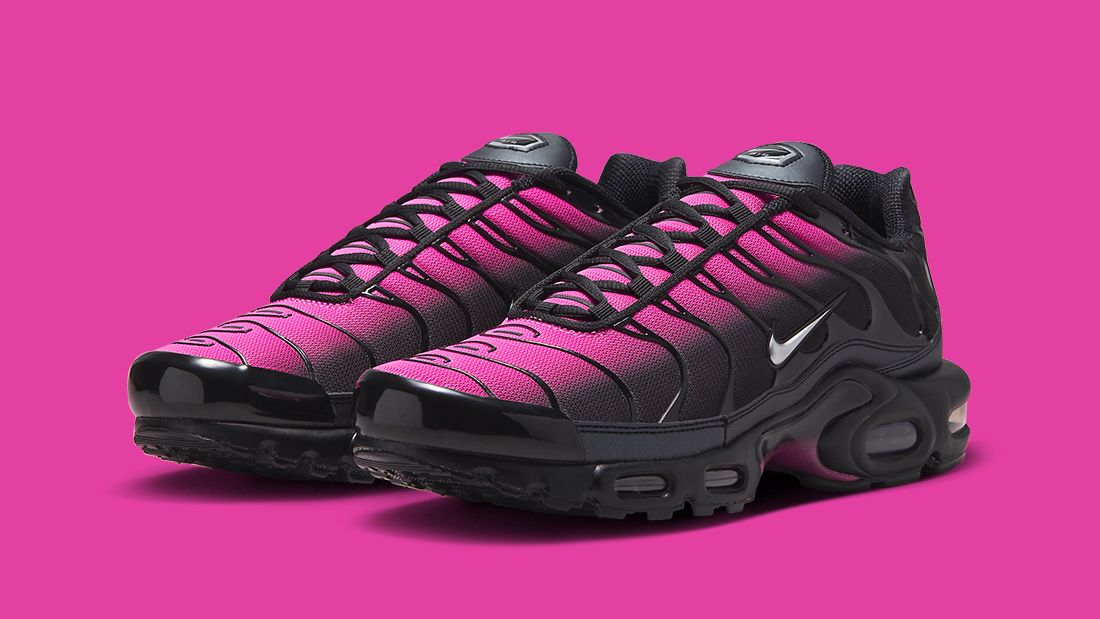 This Gradient Nike Air Max Plus 'Black/Pink' Channels the 'Fire