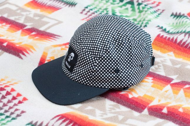 Skulls Un Everything Polka Dot 5 Panel Detail Front Quater 1