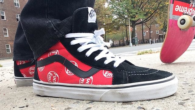 Supreme x Vans Old Skool - Perforated Leather Pack