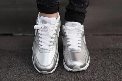 Nike Air Max 90 Metallic Silver 4