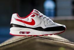 Nike Wmns Air Max Light White Chilling Red Thumb