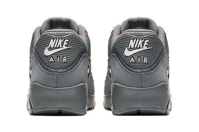 Nike Air Max 90 Essential Cool Grey Heels