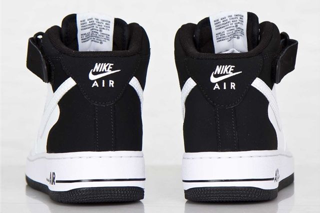 air force mid black and white