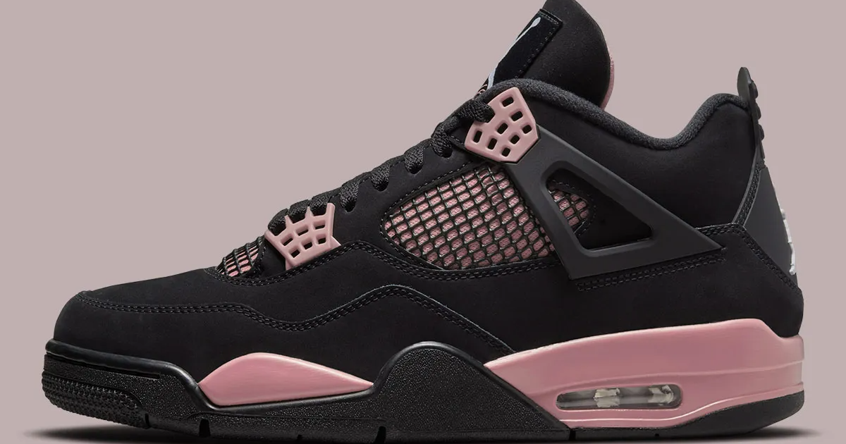 pink and black 4s