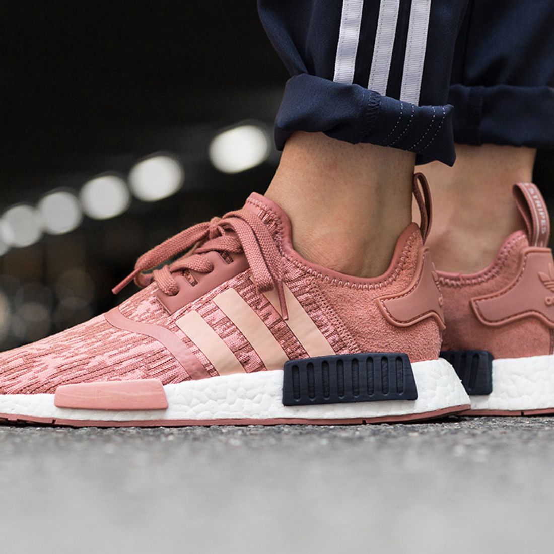 Ydmyge Fjord Palads adidas NMD_R1 Women's (Raw Pink) - Sneaker Freaker