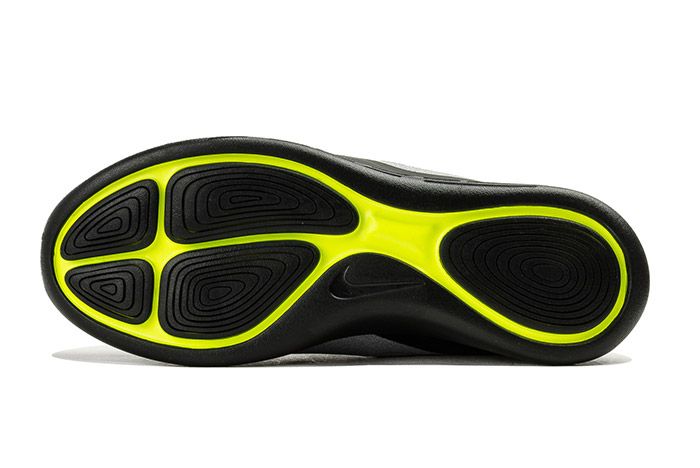 Nike Lunarcharge Neon 1