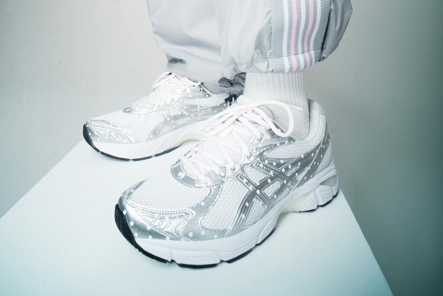 The Papergirl Paris x BEAMS x ASICS GT-2160 Drops in the U.S. Soon