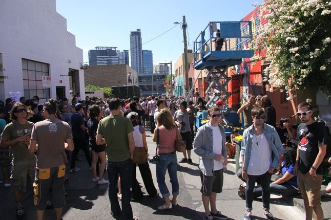 St Ali Crowd 3 1