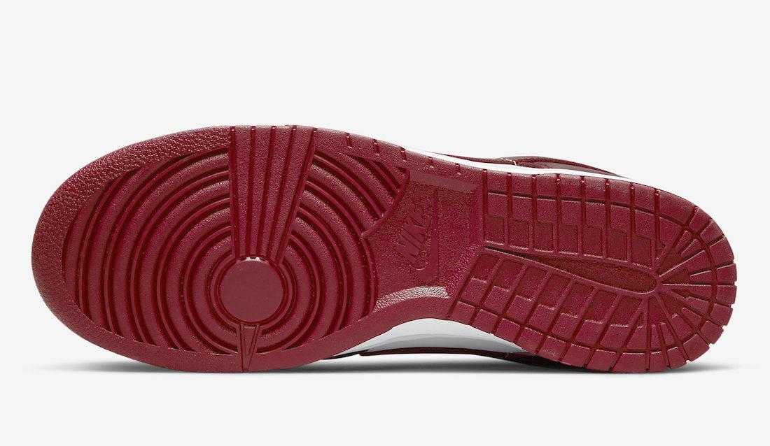 Official Images: Nike Dunk Low 'Team 