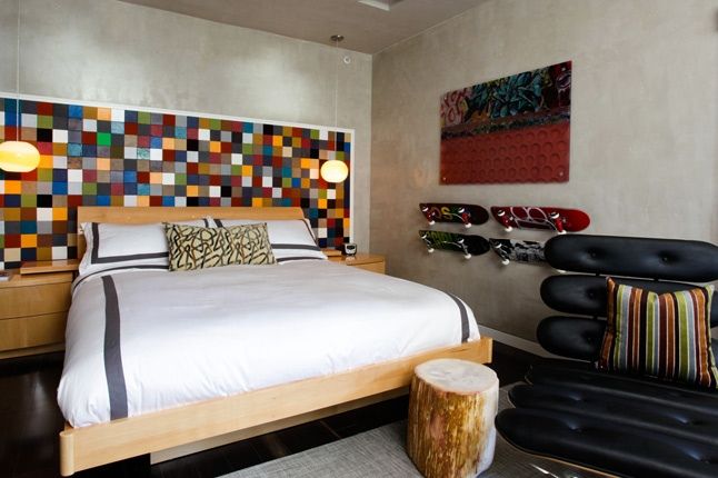 Etnies Hotel Room Jpg 1
