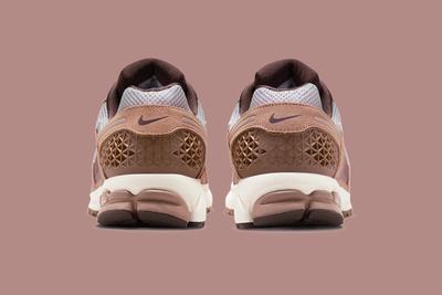 T-shirts and tank tops trainers Nike HF1553-200 Brown Nude Beige Sneakers Footwear