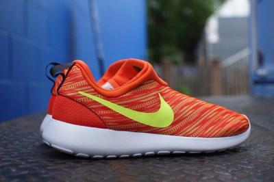 Nike Roshe Run Slip On Electric Orange Atomic Mango