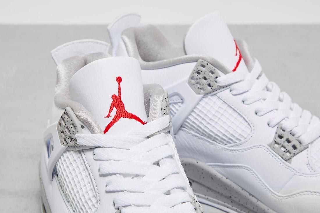Air Jordan 4 ‘White Oreo’