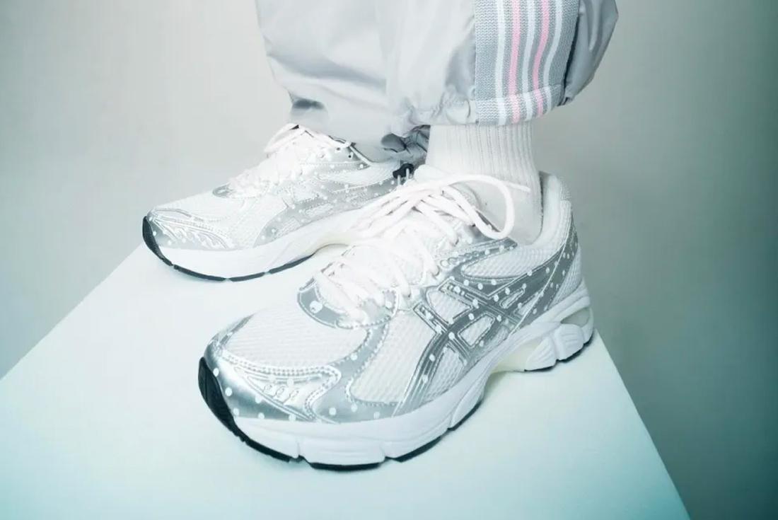sneaker news