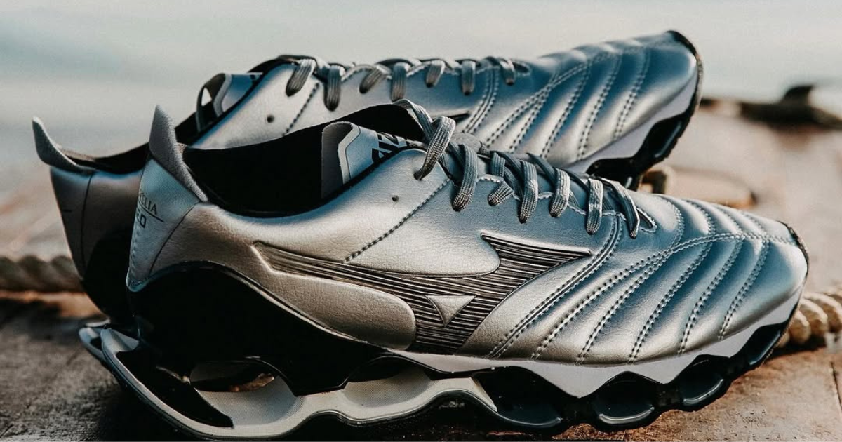 Mizuno Bring Back the Morelia Neo in All-New Silver - Releases