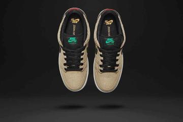 Nike SB Dunk Low “Skunks” Custom 420 