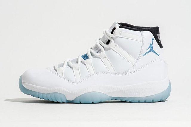 Air Jordan 11 (Legend Blue) - Sneaker 