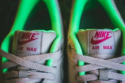 Nike Air Max 1 Bamboo Fuschia 7