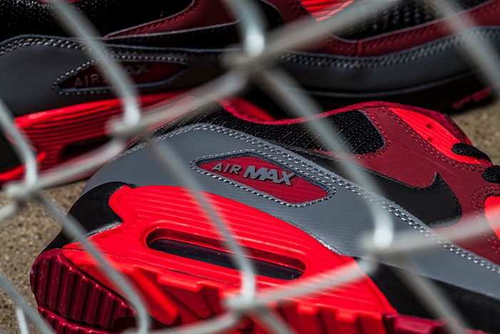 the air max 90 reverse university red