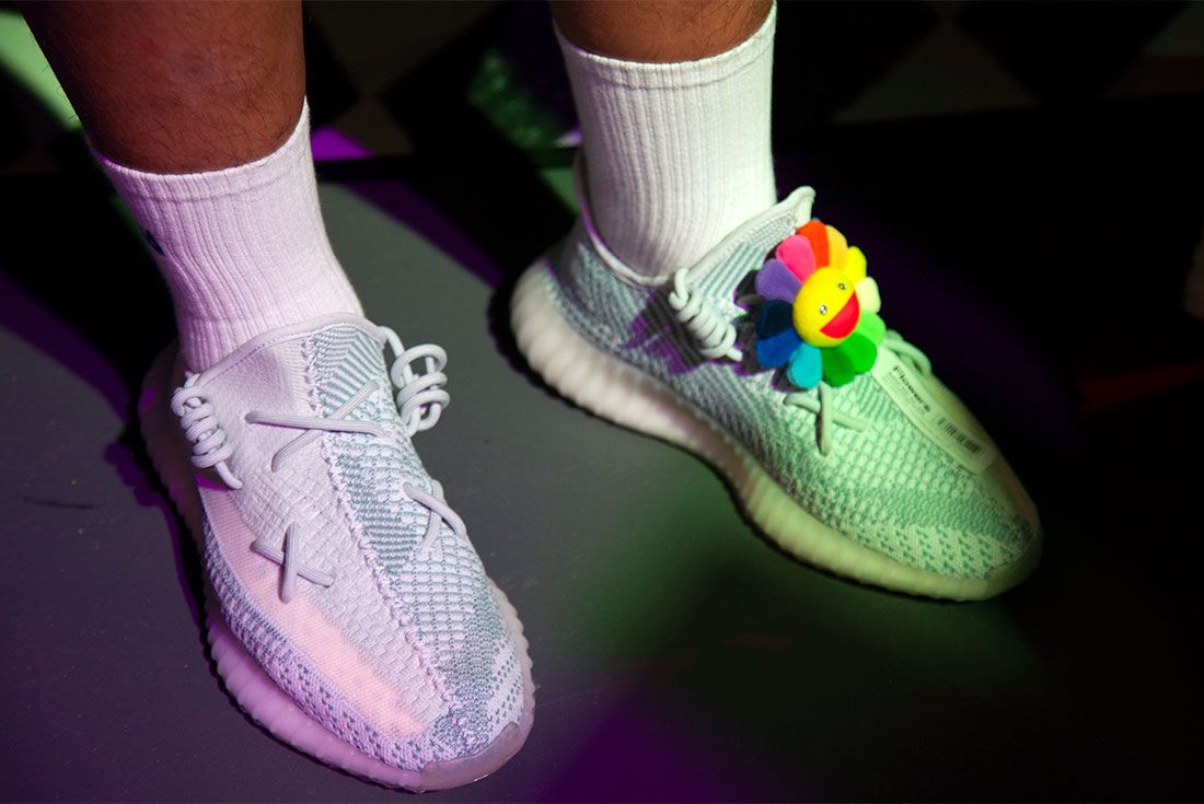Street Superior Yeezy 350 V2 Close