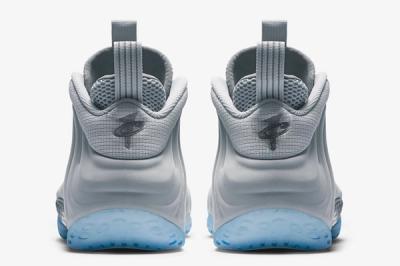 Nike Air Foamposite 1 Grey Suede 4