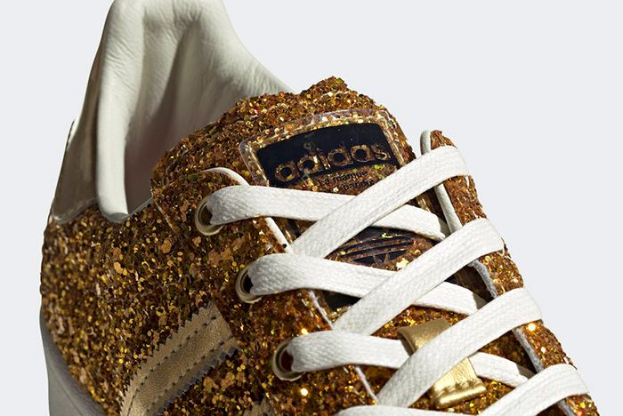 adidas superstar gold stripe
