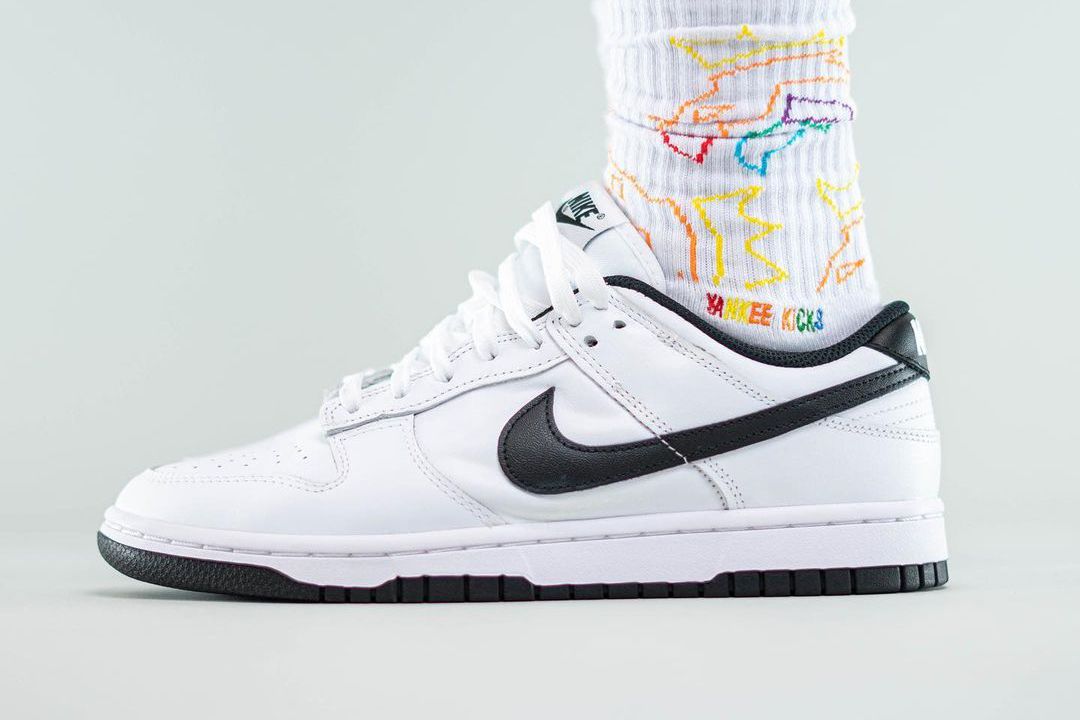 nike dunk low white black on feet