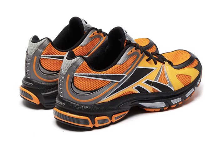 Vetements Reebok Spike Runner 200 Orange Heel