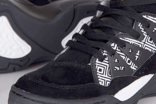 Adidas Mutombo Black White Bump 3