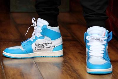 Off White Aj1 Unc On Foot 2