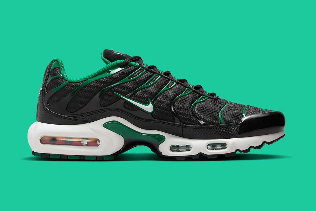 all green air max plus