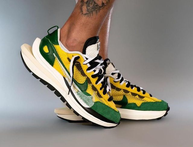 sacai nike vapor waffle tour yellow stadium green sail