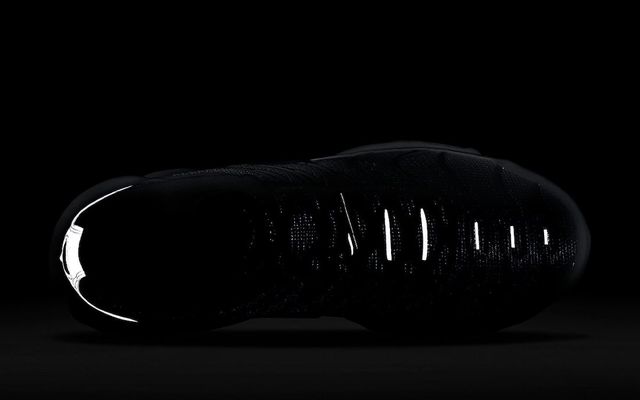 Official Images: Nike Air Max Plus DR7853-100 - Sneaker Freaker