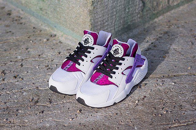 bright pink huaraches