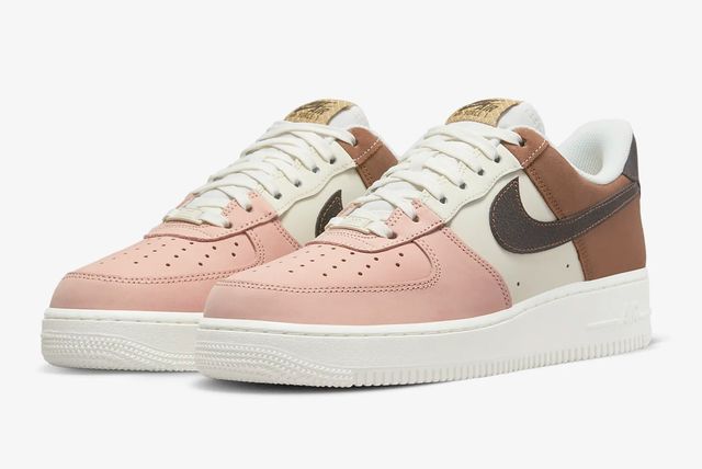 Air Force 1 - Sneaker Freaker