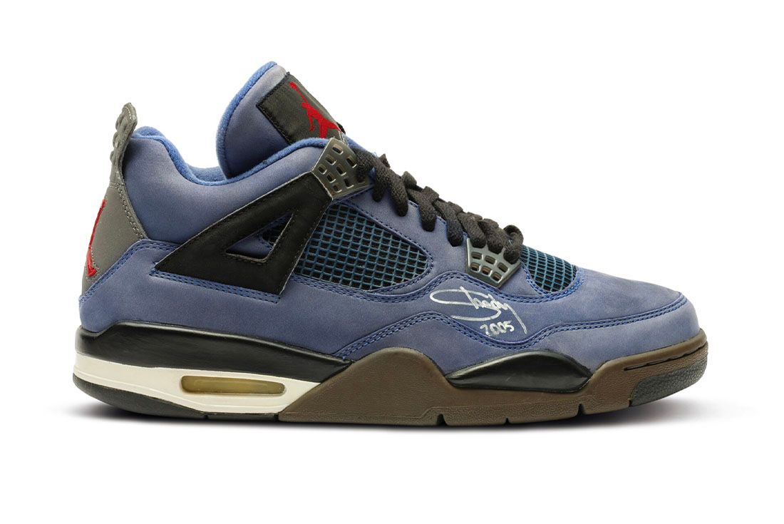 Eminem hotsell retro 4s