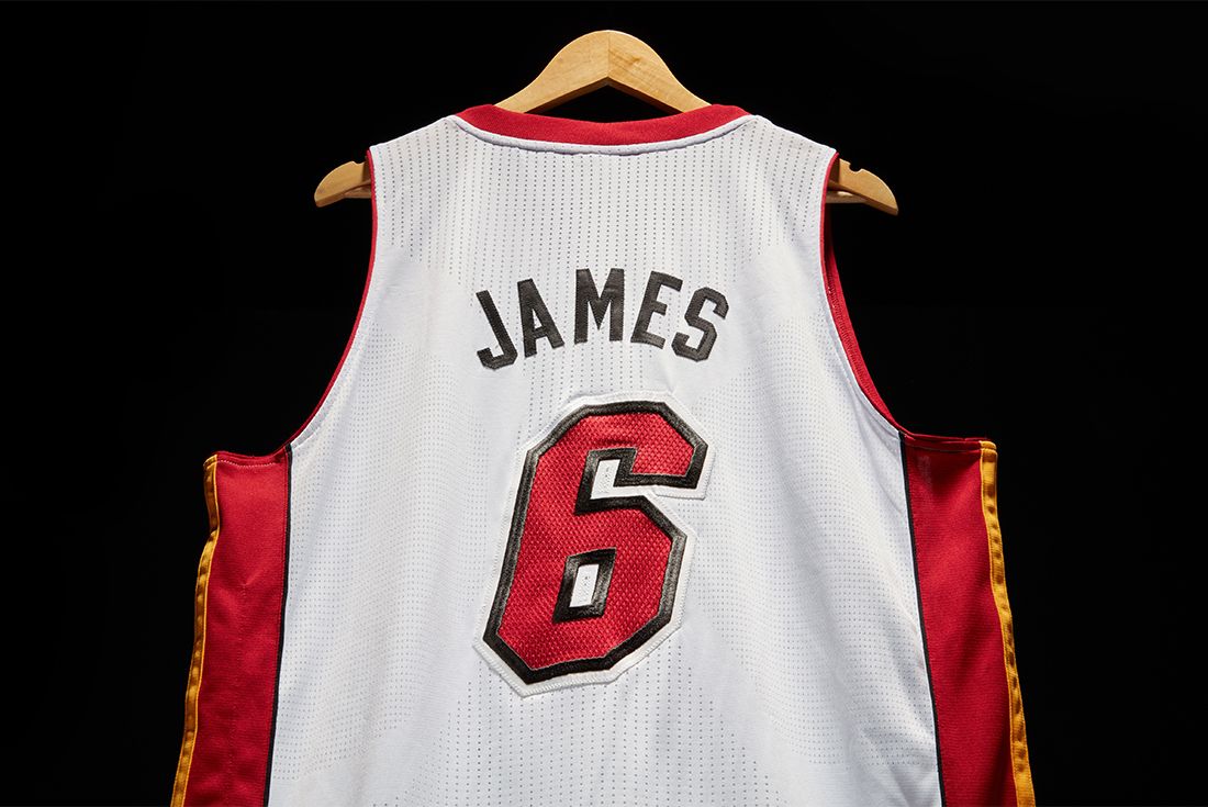 Record Breaking Game-Used LeBron Jersey Clears Half a Million on Auction –  Commerce Dynamics