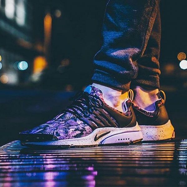 nike presto on feet
