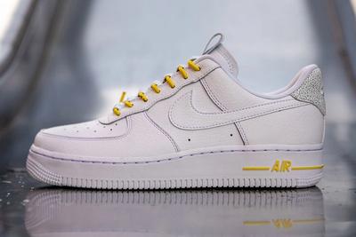 Nike Air Force 1 Womens Refective Black White3 Side