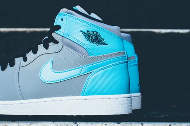 blue and grey jordan 1