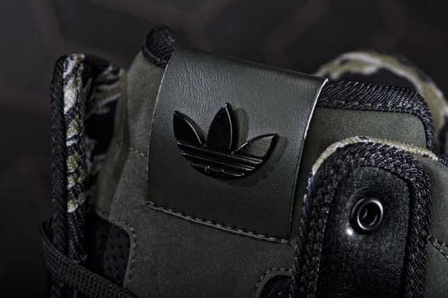 Adidas Originals Chizzle Hi 10 1