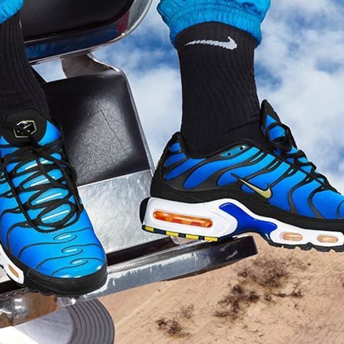 OG 'Hyper Blue' TNs Available in New Regions - Sneaker